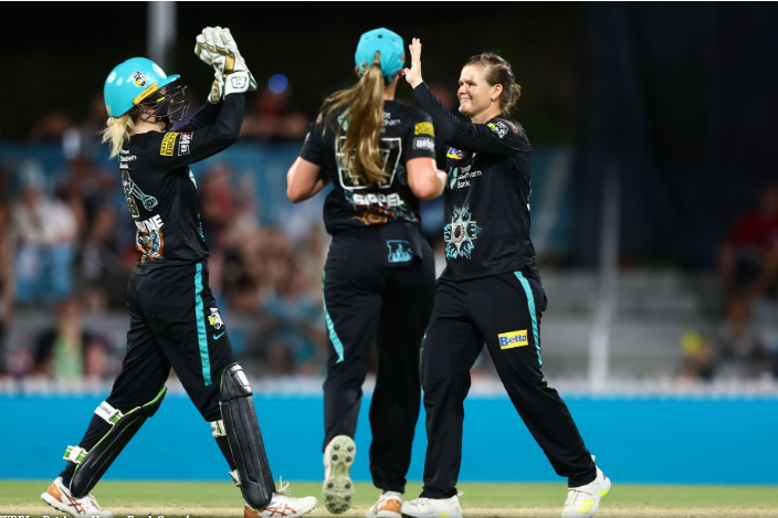 brisbane-heat-women-defeated-perth-scorchers-women-by-33-runs-in-36th-match-of-the-wbbl-2022