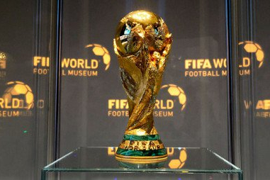 world-cup-football-trophy-is-now-on-tour-in-bangladesh